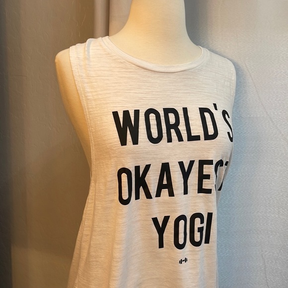Bella Yoga Worlds Okayest Yogi Ladies white tank top cotton - Picture 2 of 6